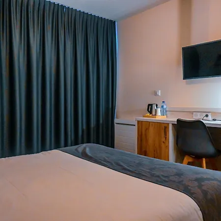 Logis Clermotel Agnetz Buitenkant foto