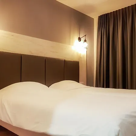 Logis Clermotel Agnetz Buitenkant foto